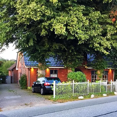 Mit Stellplatz Mitten Im Gruenen